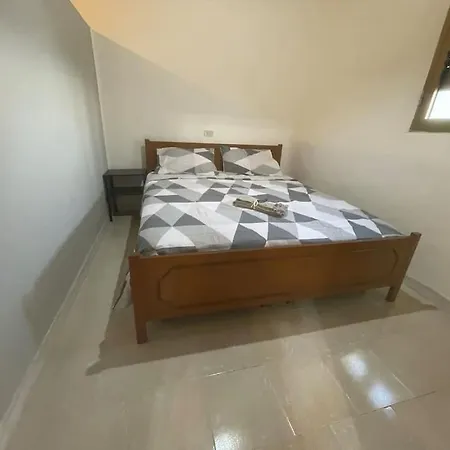 Casa Vacanza O Se Giorno Per Lavoro בית נופש *